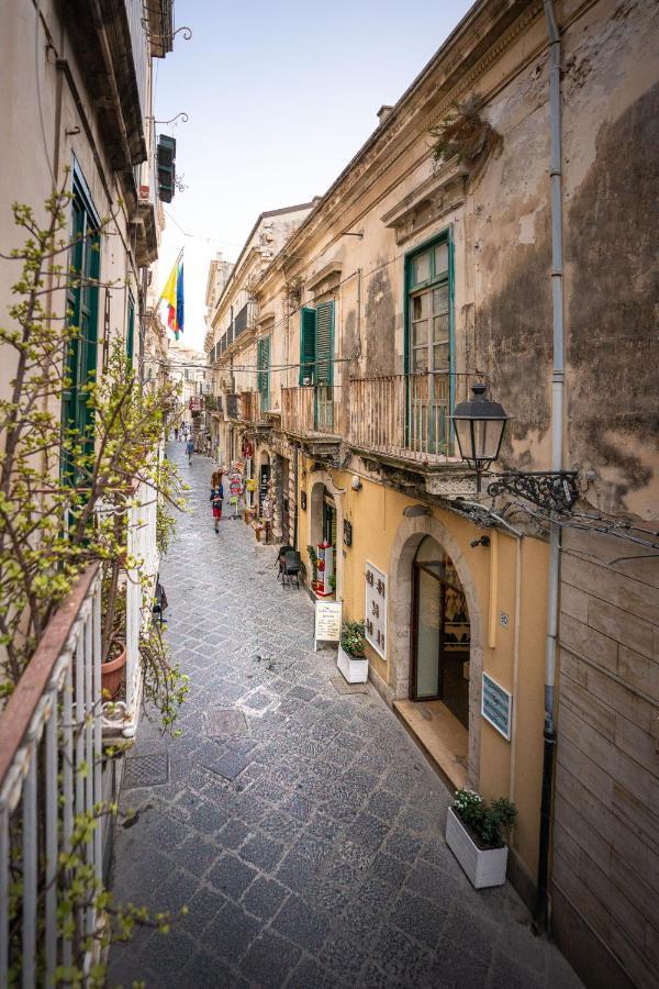 I Tre Balconi Di Via Roma Apartment Syracuse Exterior foto